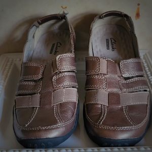 Clarks Bronze brown slip on flats nwot size 8
